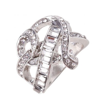 Clear Crystal Heart Women Fashion Jewelry Ring