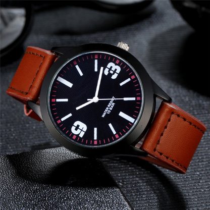 Simple Leather Band Analog Quartz Round Men Wrist Watch