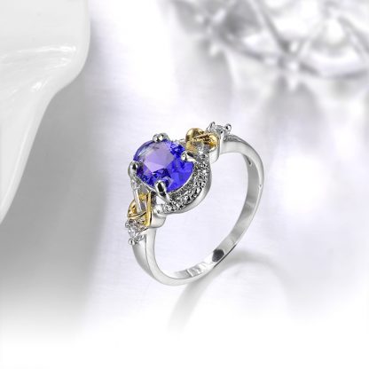 Classy Crystal Luxury Engagement Women Ring