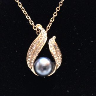 Faux Pearl Crystal Rhinestones Pendant Necklace Fashion Jewelry