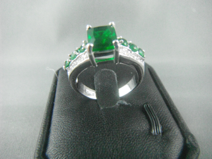 Brand New Ring Type: Wedding/Engagement Item Type: Ring (Size 8) Fine or Fashion: Fashion Gender: Women Style: Trendy Germ Stone: Green Lab Jade Material: 10 K White Gold Plated Metals Type: Zinc Alloy Shape\pattern: As Picture Color: As Picture Occasion: Engagement, Wedding, Anniversary, Party, Bridal, Gift Condition: 100% Brand New